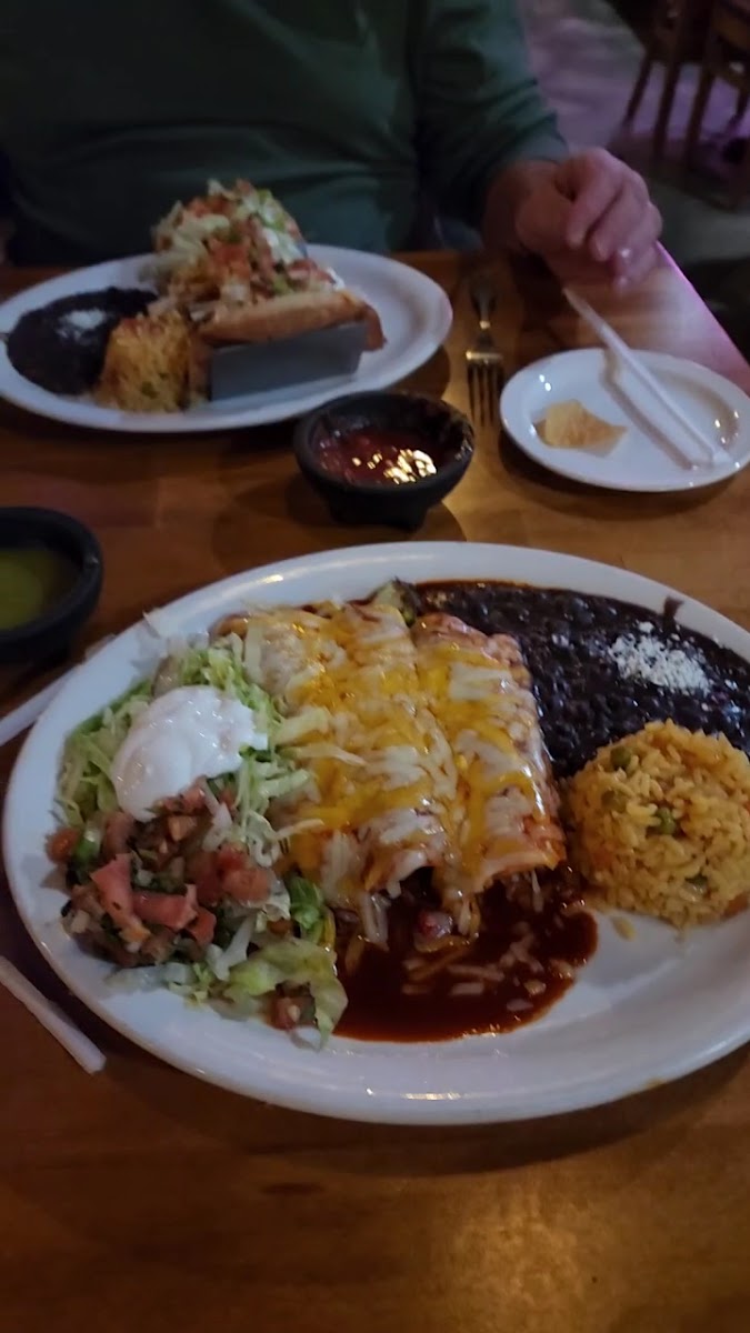 Plaza Tapatia Restaurant-2